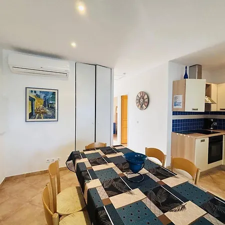 3 Pieces Avec Terrasse Et Climatisation A 1.3 Km De La Plage, Parking Inclus - Fr-1-63-345 Appartamento